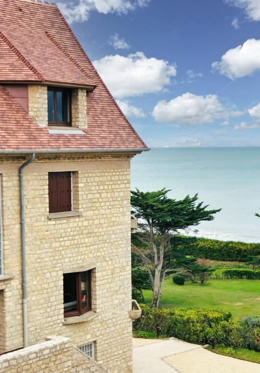 Dans le Calvados, à Vierville-sur-Mer, une villa surplombant Omaha Beach - photo  n°28